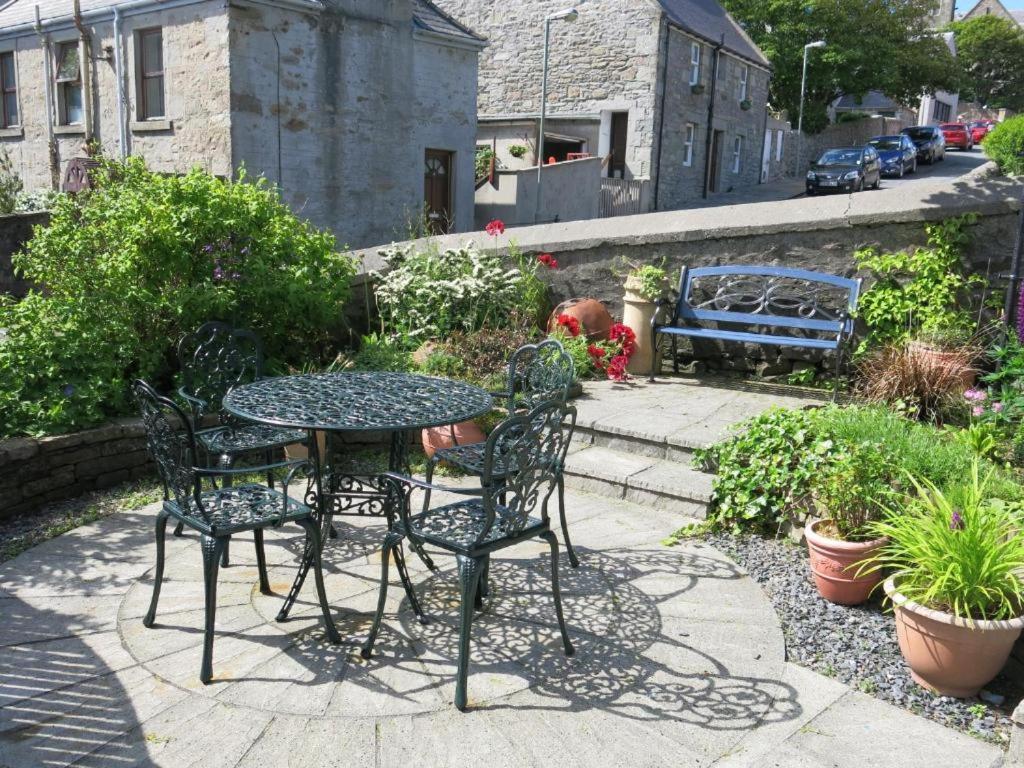 Fort Charlotte Guest House Lerwick Esterno foto